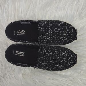 🆕️Toms Alpargata womens shoes - size 6.5